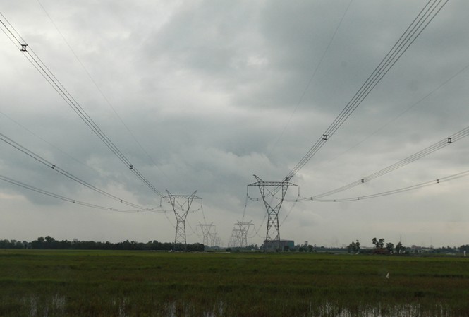 Cắt điện đường dây 500kV từ 1/10: Miền Nam có thiếu điện? Cắt điện đường dây 500kV từ 1/10: Miền Nam có thiếu điện?