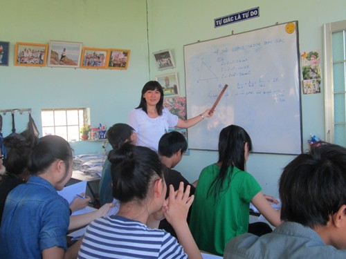 Giáo viên VN đầu tiên được thử nghiệm trong không gian vũ trụ Giáo viên VN đầu tiên được thử nghiệm trong không gian vũ trụ