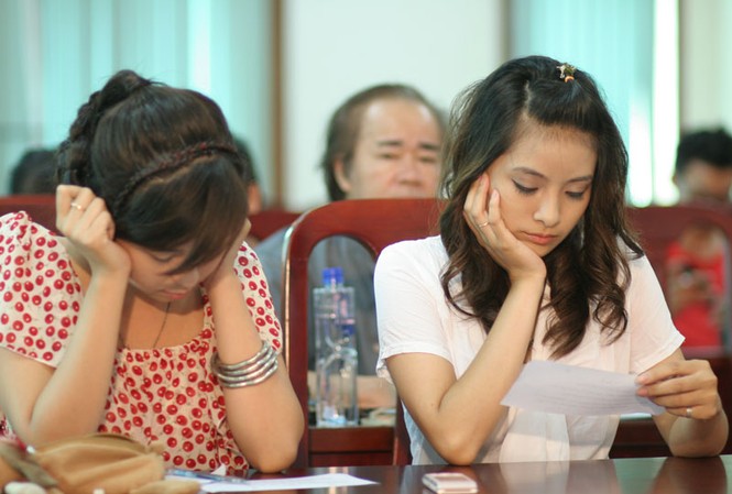 Thí sinh Imiss lẩy Kiều ứng thí Nhân trắc học Thí sinh Imiss lẩy Kiều ứng thí Nhân trắc học