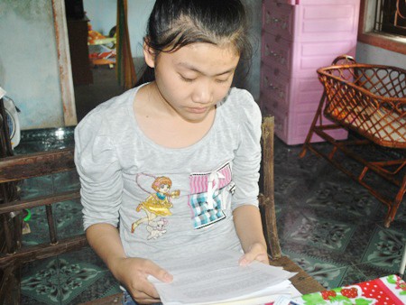 Tâm sự của cô bé nghèo sau cuộc gặp với nhà báo Đức Tâm sự của cô bé nghèo sau cuộc gặp với nhà báo Đức