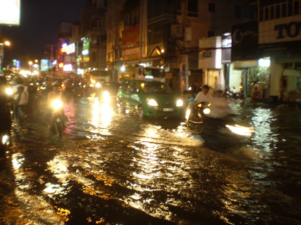 Triều cường ngập nội ô TP Hồ Chí Minh Triều cường ngập nội ô TP Hồ Chí Minh