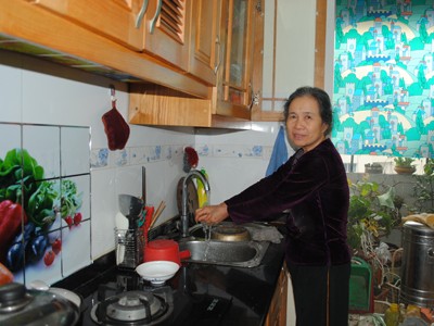 Cả ngàn hộ dân phải mua nước qua trung gian Cả ngàn hộ dân phải mua nước qua trung gian