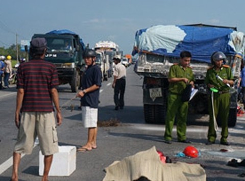 Nữ sinh chết thảm trên đường đến trường Nữ sinh chết thảm trên đường đến trường