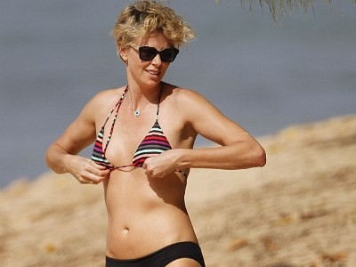 Mỹ nhân ‘Bạch Tuyết và Thợ Săn’ khoe dáng nuột với bikini Mỹ nhân ‘Bạch Tuyết và Thợ Săn’ khoe dáng nuột với bikini