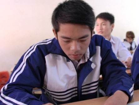 Khen thưởng nam sinh dũng cảm cứu người Khen thưởng nam sinh dũng cảm cứu người