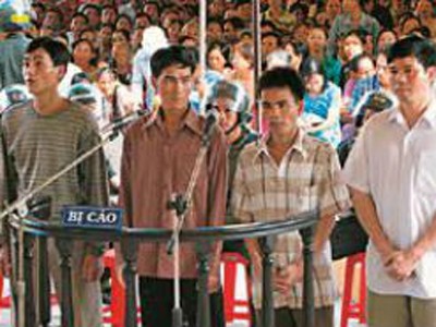Công an hàng chục tỉnh, thành hợp sức phá băng 'siêu sát thủ' Công an hàng chục tỉnh, thành hợp sức phá băng 'siêu sát thủ'