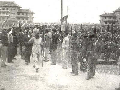 Tổng tuyển cử năm 1946 qua những bức ảnh lần đầu công bố Tổng tuyển cử năm 1946 qua những bức ảnh lần đầu công bố