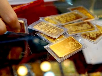 Vàng giảm mạnh dưới 37 triệu đồng/lượng Vàng giảm mạnh dưới 37 triệu đồng/lượng