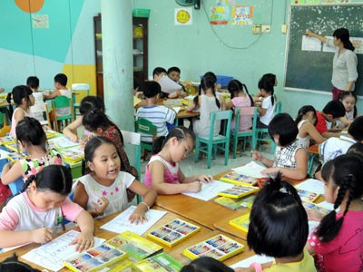 Quá tải lớp 1 vì “heo vàng” Quá tải lớp 1 vì “heo vàng”