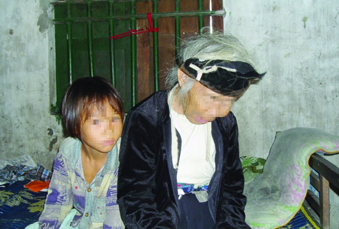 Một đời Bà Diện, người có thâm niên hành khất lâu nhất nước cùng cháu Thanh