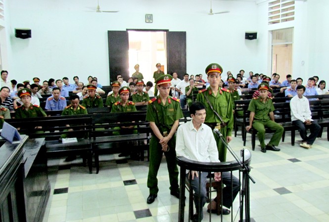 Kẻ nổ mìn mưu sát giám đốc công an nhận 23 năm tù Kẻ nổ mìn mưu sát giám đốc công an nhận 23 năm tù
