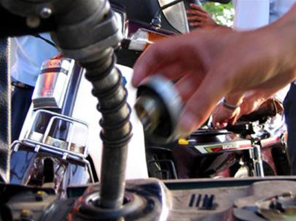Hà Nội: 15 cây xăng phải di dời ngay Hà Nội: 15 cây xăng phải di dời ngay