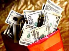 2 nam sinh trả lại 1,7 tỷ đồng cho một cụ già 2 nam sinh trả lại 1,7 tỷ đồng cho một cụ già