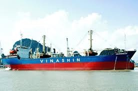 Đề nghị thay lãnh đạo Vinashin bằng người trong quân đội Vinashin đang đặt gánh nạng trên vai mỗi người dân Việt Nam