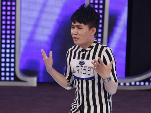 Quân Kun, thảm họa bị ném đá nhiều nhất 2013 Quân Kun, thảm họa bị ném đá nhiều nhất 2013
