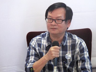 “Bảo tôi viết hiện thực, có lẽ tôi chịu” “Bảo tôi viết hiện thực, có lẽ tôi chịu”