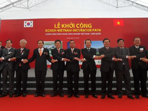Khởi công vườn ươm công nghệ Việt - Hàn Khởi công vườn ươm công nghệ Việt - Hàn