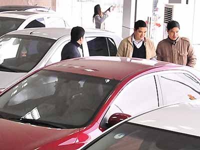 Thị trường ôtô bứt lên ngoài dự đoán Thị trường ôtô bứt lên ngoài dự đoán