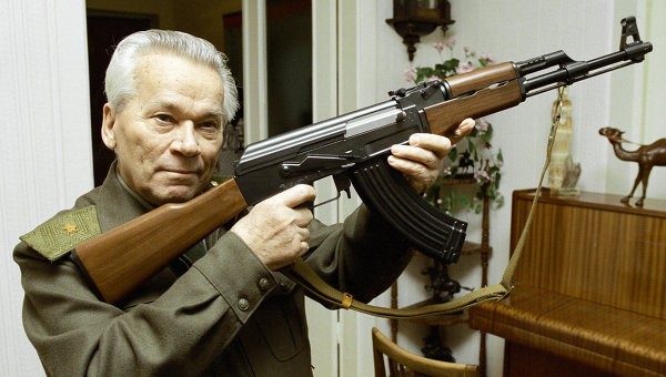 Cha đẻ của súng AK-47 qua đời Cha đẻ của súng AK-47 qua đời