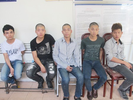 'Khủng bố' con nợ bằng bom bẩn Nhóm chuyên đòi nợ thuê bằng bom bẩn bị bắt giữ