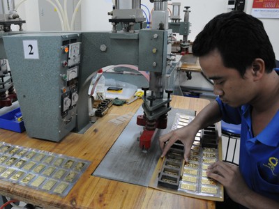 25.700 lượng vàng được bán trong phiên đấu thầu thứ 3 Gia công vàng miếng SJC