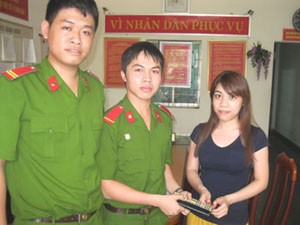 Nêu gương sáng người chiến sĩ công an nhân dân Nêu gương sáng người chiến sĩ công an nhân dân