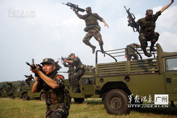 Quân đội Trung Quốc ‘lên gân’ nhằm mục đích gì? Quân đội Trung Quốc ‘lên gân’ nhằm mục đích gì?
