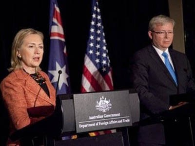 Mỹ, Úc xem xét chia sẻ căn cứ quân sự Ngoại trưởng Mỹ Hillary Rodham Clinton (trái) và Ngoại trưởng Úc Kevin Rudd tại cuộc họp báo chung ngày 6-11 ở Melbourne (Úc)