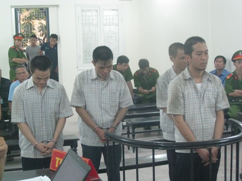 Án chung thân vì giết con riêng của vợ Án chung thân vì giết con riêng của vợ
