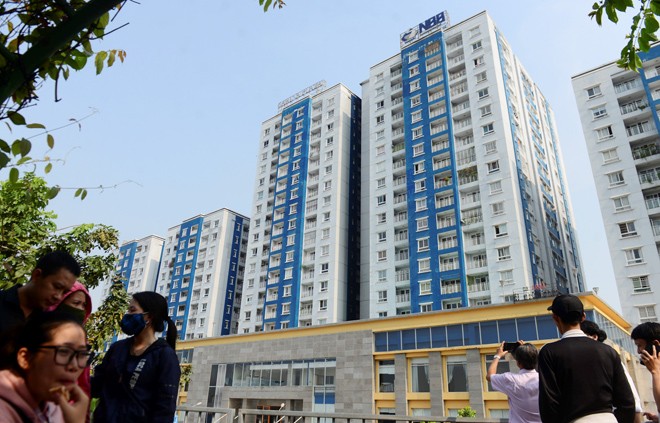 Cháy chung cư Carina: Chủ tịch phường tử nạn là người dễ mến Tòa nhà chung cư nơi xảy ra vụ cháy kinh hoàng sáng 23/3. Ảnh: Zing.vn