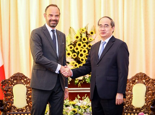 Lãnh đạo TPHCM kêu gọi Pháp đầu tư cho thành phố thông minh Lãnh đạo TPHCM kêu gọi Pháp đầu tư cho thành phố thông minh
