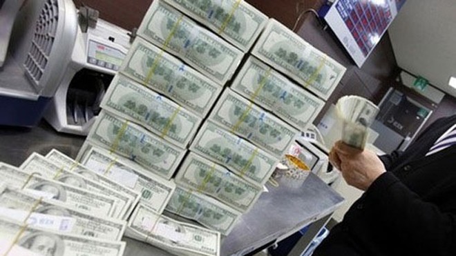 Ngân hàng Nhà nước đang “đỡ” tỷ giá USD/VND HSBC: “Chúng tôi tin tưởng dòng đầu tư tích cực đã giúp Ngân hàng Nhà nước tiếp tục củng cố dự trữ ngoại hối, cải thiện khả năng đảm bảo nhập khẩu của Việt Nam mặc dù mức dự trữ còn thấp so với đa số các nước trong khu v