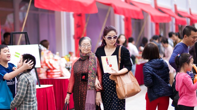 Thưởng thức hương vị Tết cổ truyền tại Chợ tết Ecopark Thưởng thức hương vị Tết cổ truyền tại Chợ tết Ecopark