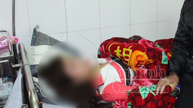 Đâm trọng thương thôn nữ đang ngủ rồi hiếp dâm Chị T. đang điều trị tại bệnh viện