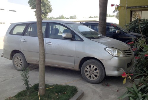 Mất xe Innova sau 30 phút mua đồ giữa thủ đô Chiếc xe của anh Long trước khi bị mất. Ảnh: nhân vật cung cấp