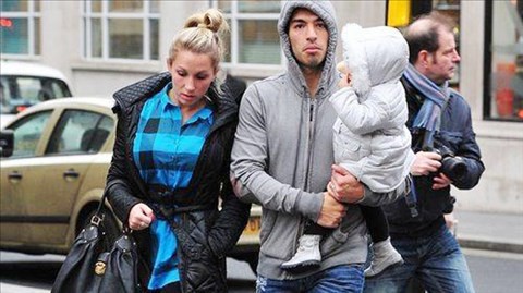 Bà ngoại của Suarez bị con gái đuổi ra đường Luis Suarez tỏ ra thờ ơ khi hay tin bà ngoại (ảnh dưới) không chốn dung thân