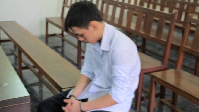 Phạm tội hiếp dâm vì 'qua đêm' với bạn gái nhí Thảo cho rằng do V. đồng ý nên Thảo mới quan hệ