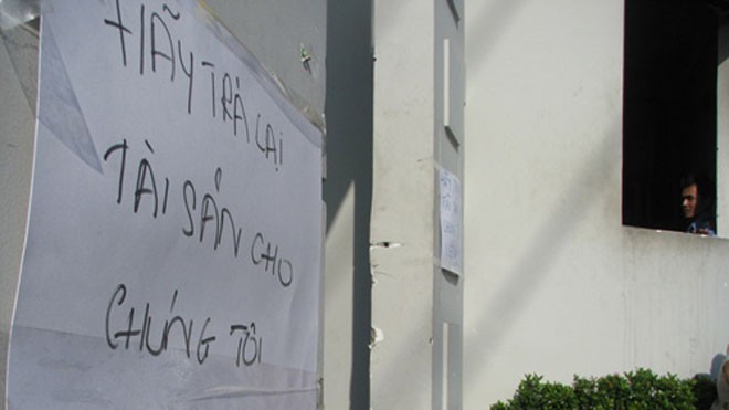 Gây rối ở Bình Dương: Kêu gọi trả lại tài sản bị lấy cắp Một doanh nghiệp vận động người hôi của trả lại tài sản