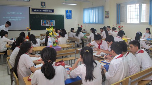 Các quận Hà Nội 'ứng phó' quá tải học sinh lớp 6 Sĩ số học sinh lớp 6 của nhiều trường dự báo sẽ tăng - Ảnh: Lê Đăng Ngọc