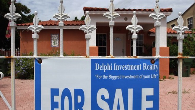 Quý cô Trung Quốc đua nhau sang Mỹ để đẻ con Một căn nhà được rao bán tại Miami, Florida. (Nguồn: AFP/TTXVN)
