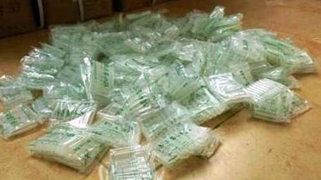 Sự thật đáng sợ về “thần dược” bảo quản hoa quả Rất nhiều loại hoá chất bảo quản hoa quả độc hại đang được bày bán trên thị trường
