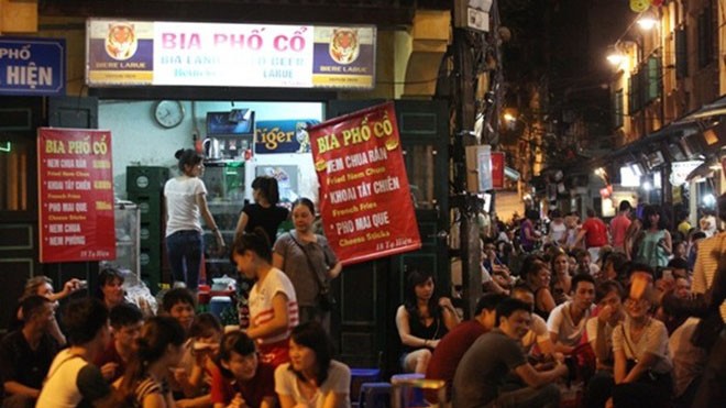 Những vỉa hè sinh ra tiền ở Hà Nội Những vỉa hè sinh ra tiền ở Hà Nội