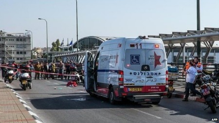 Tấn công bằng dao tại Israel, 2 người thiệt mạng Hiện trường vụ tấn công tại Tel Aviv