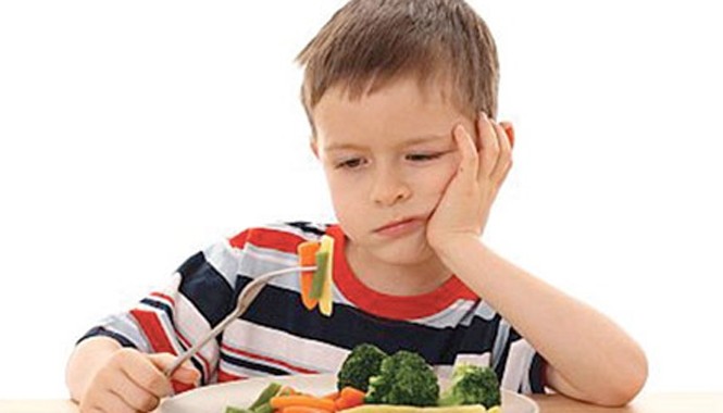 Vì sao trẻ kém hấp thu dưỡng chất? Thiếu kẽm, selen là nguyên nhân khiến trẻ kém hấp thu dưỡng chất