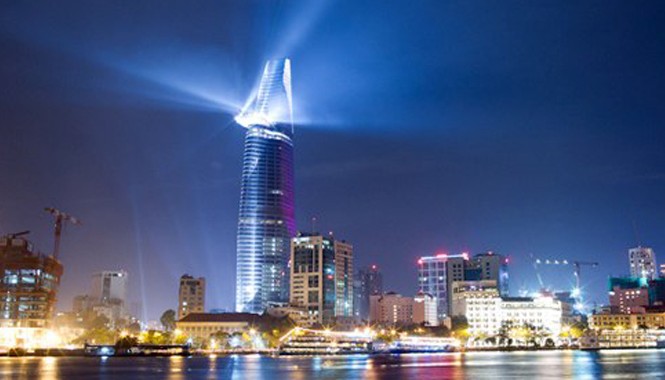 1,5 triệu USD chào năm mới ở tòa nhà cao nhất TP HCM Lần đầu tiên chương trình bắn pháo hoa nghệ thuật được tổ chức tại tòa nhà cao nhất TP HCM. Ảnh: V.K.