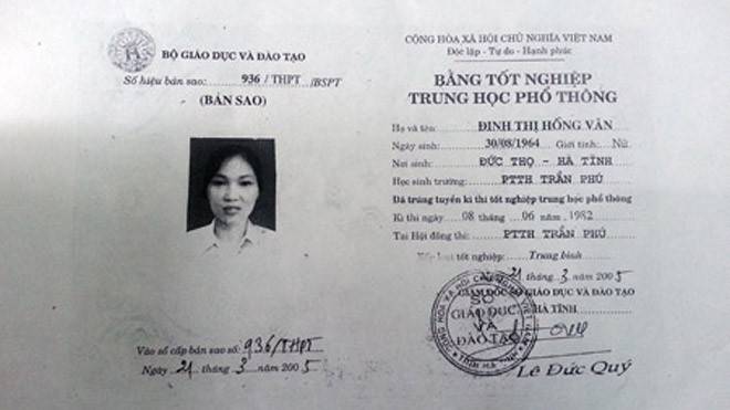 Kỷ luật Đảng nữ hiệu trường dùng bằng giả Bằng tốt nghiệp mà bà Vân đã mượn bạn để sử dụng trong suốt 1 thời gian dài mà không bị phát giác.