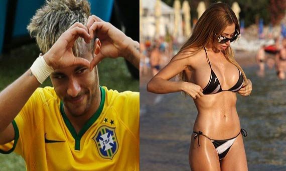 Diện bikini, tình mới của Neymar 'thiêu đốt' bãi biển Puro Neymar và bạn gái hiện tại - người mẫu Soraja Vucelic hé lộ mối quan hệ chính thức bằng bức ảnh chụp chung được đăng tải trên trang cá nhân của người đẹp Serbia.