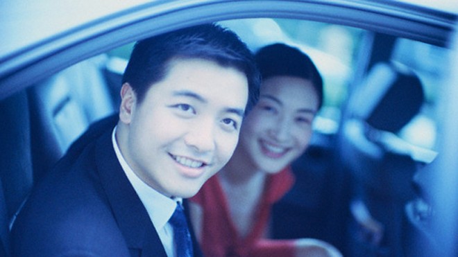 Tôi đã kéo chồng ra khỏi cơn 'say nắng' như thế! Vì sinh con đủ nếp đủ tẻ, kinh tế gia đình lại có của ăn của để nên vợ chồng tôi khá hạnh phúc và êm ấm (Ảnh minh họa)