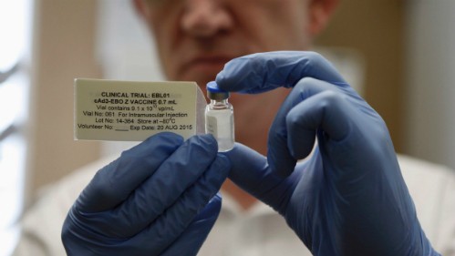 Thử nghiệm thành công văcxin phòng Ebola Văcxin mới được kỳ vọng đẩy lùi dịch Ebola. Ảnh: CBC.