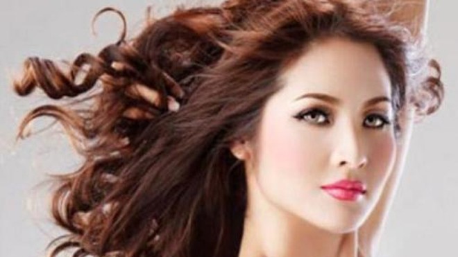 Cách bảo vệ tóc khỏi tích điện vào mùa đông Cách bảo vệ tóc khỏi tích điện vào mùa đông